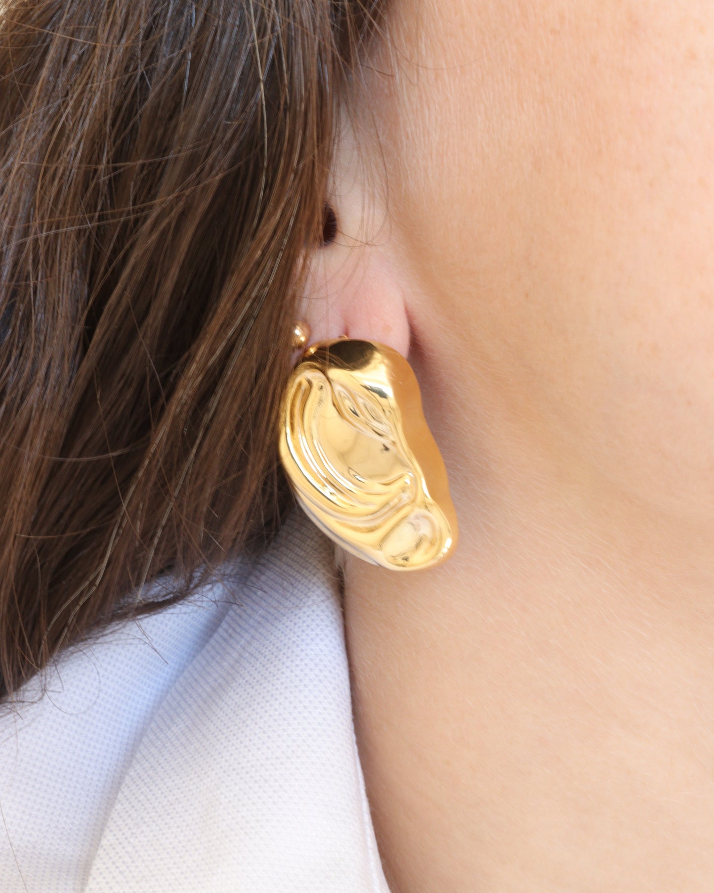 Douceur boucles d'oreilles portées