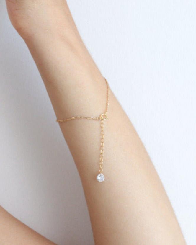 Photo du bracelet figaro & zirconium porté