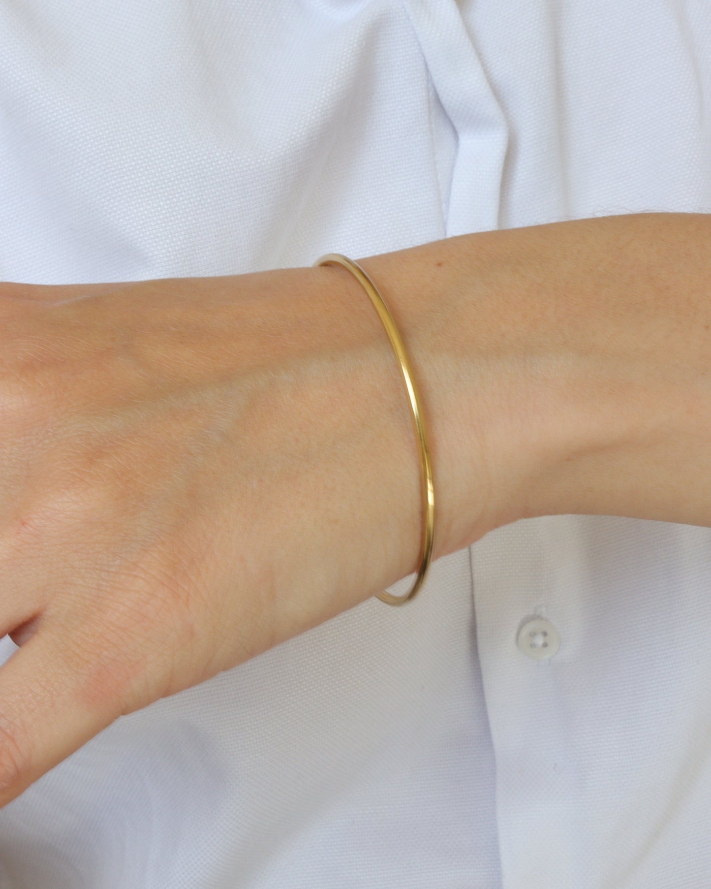 Triomphe bracelet jonc rond porté