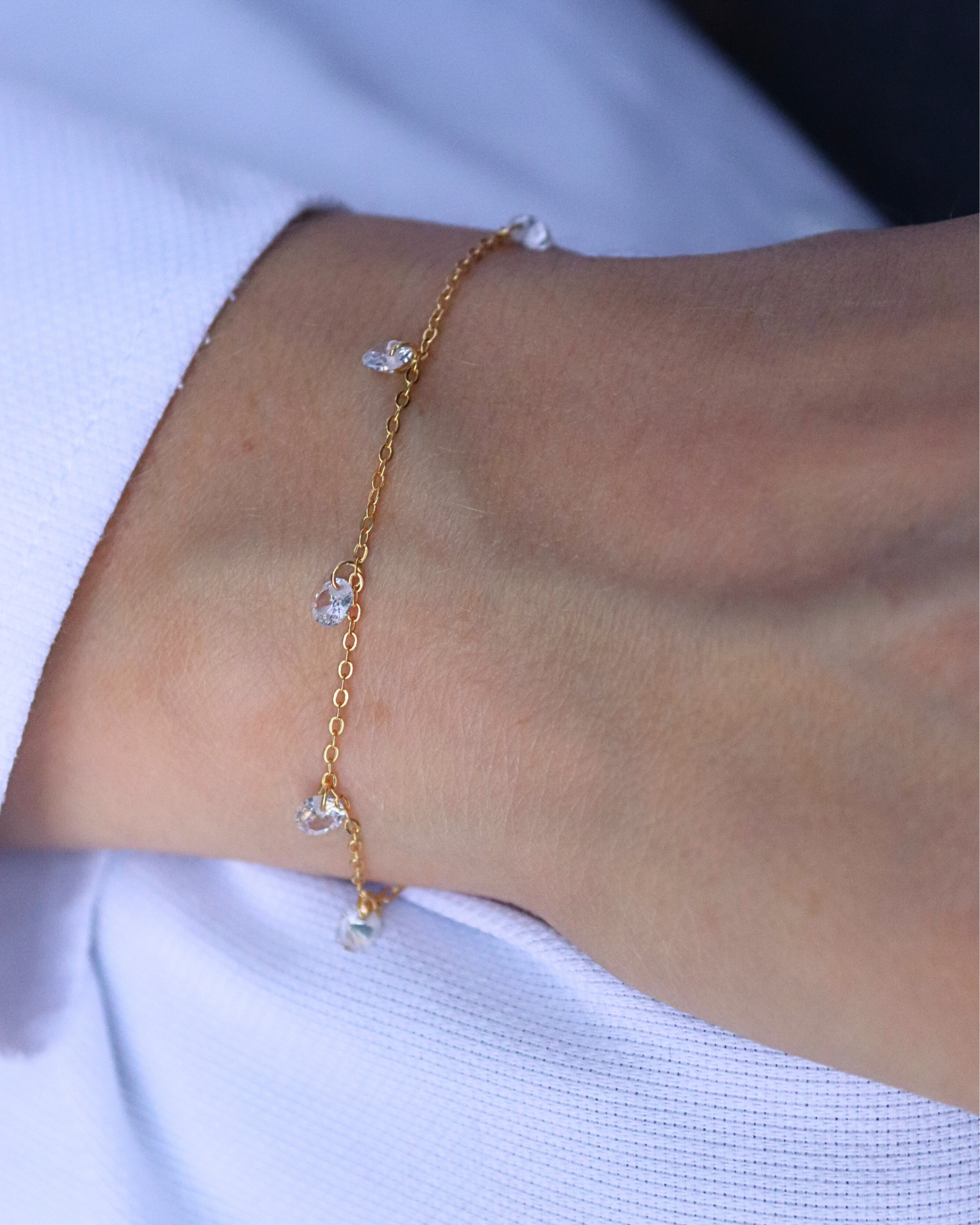 photo bracelet zirconium doré porté
