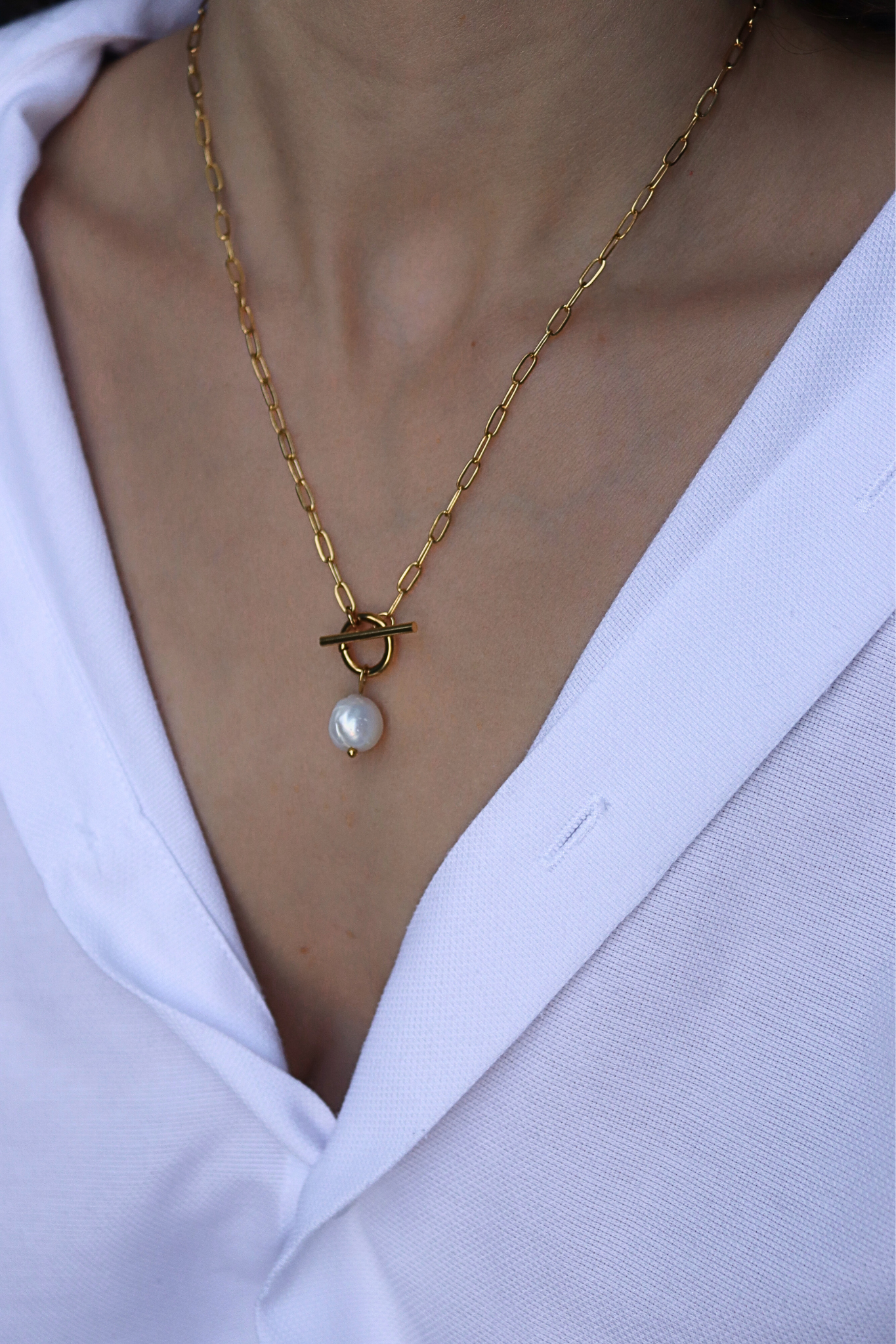 photo collier perle et bascule porté