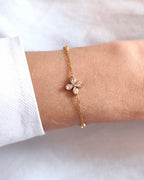 Constellation - bracelet fleur zircon porté