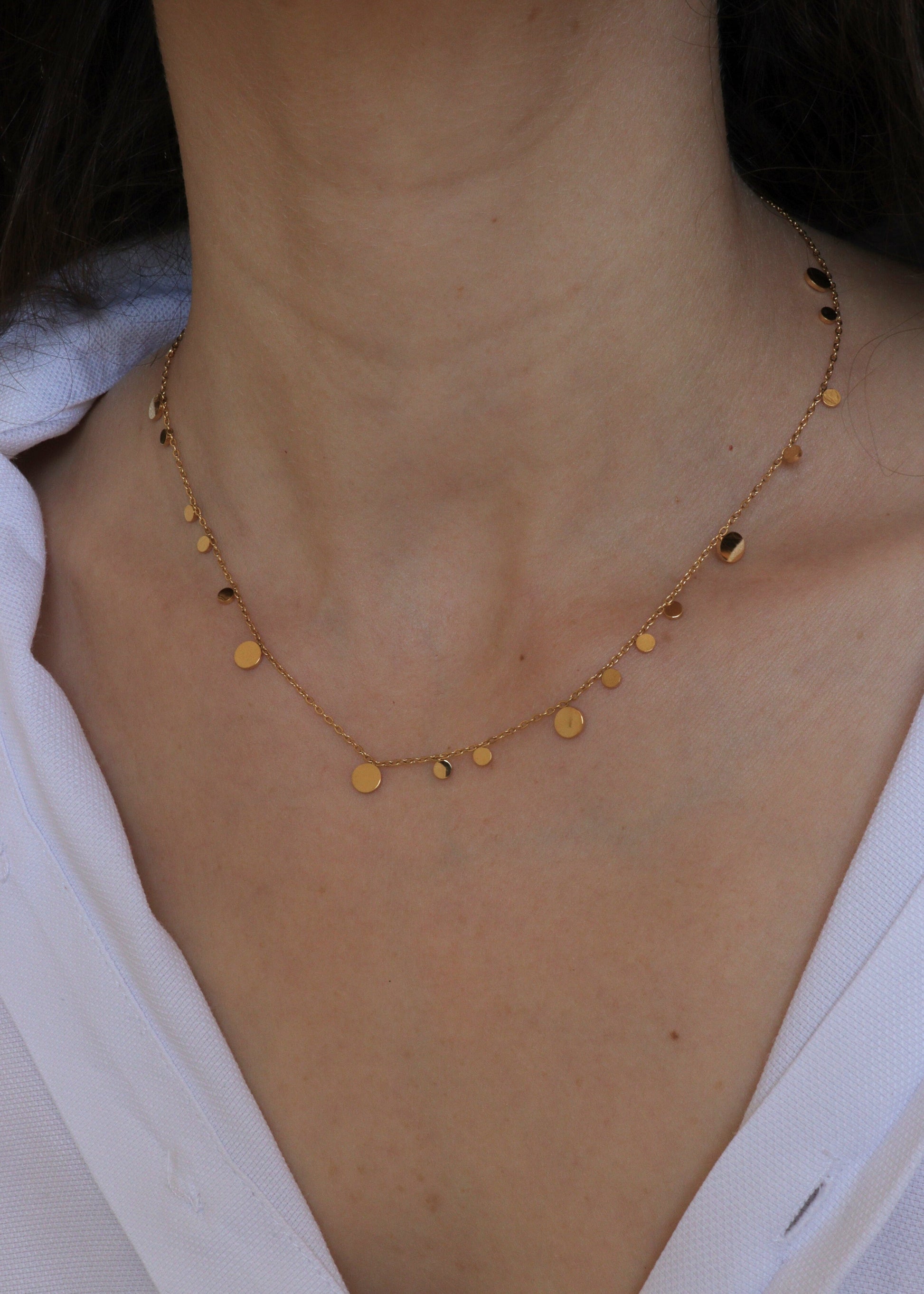 enchantement collier porté
