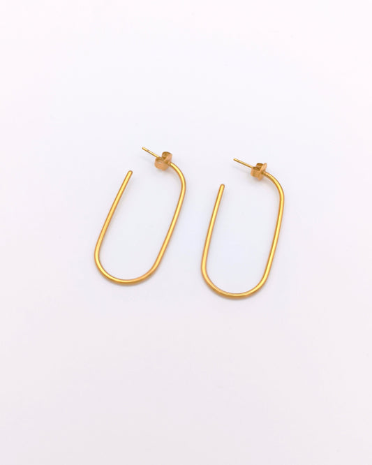 Finesse - boucles d'oreilles oblong ouvertes présentation