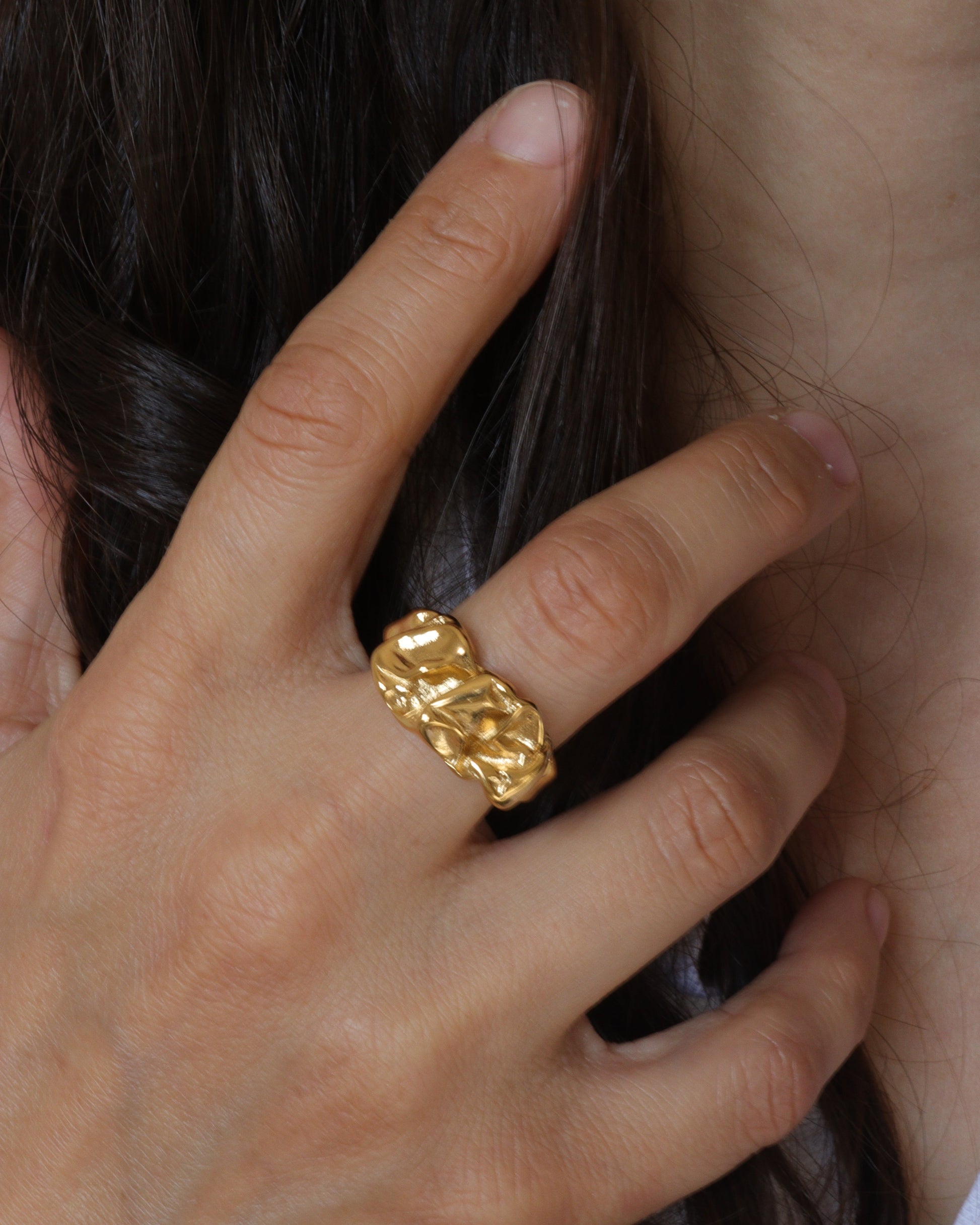Flamboyant bague portée