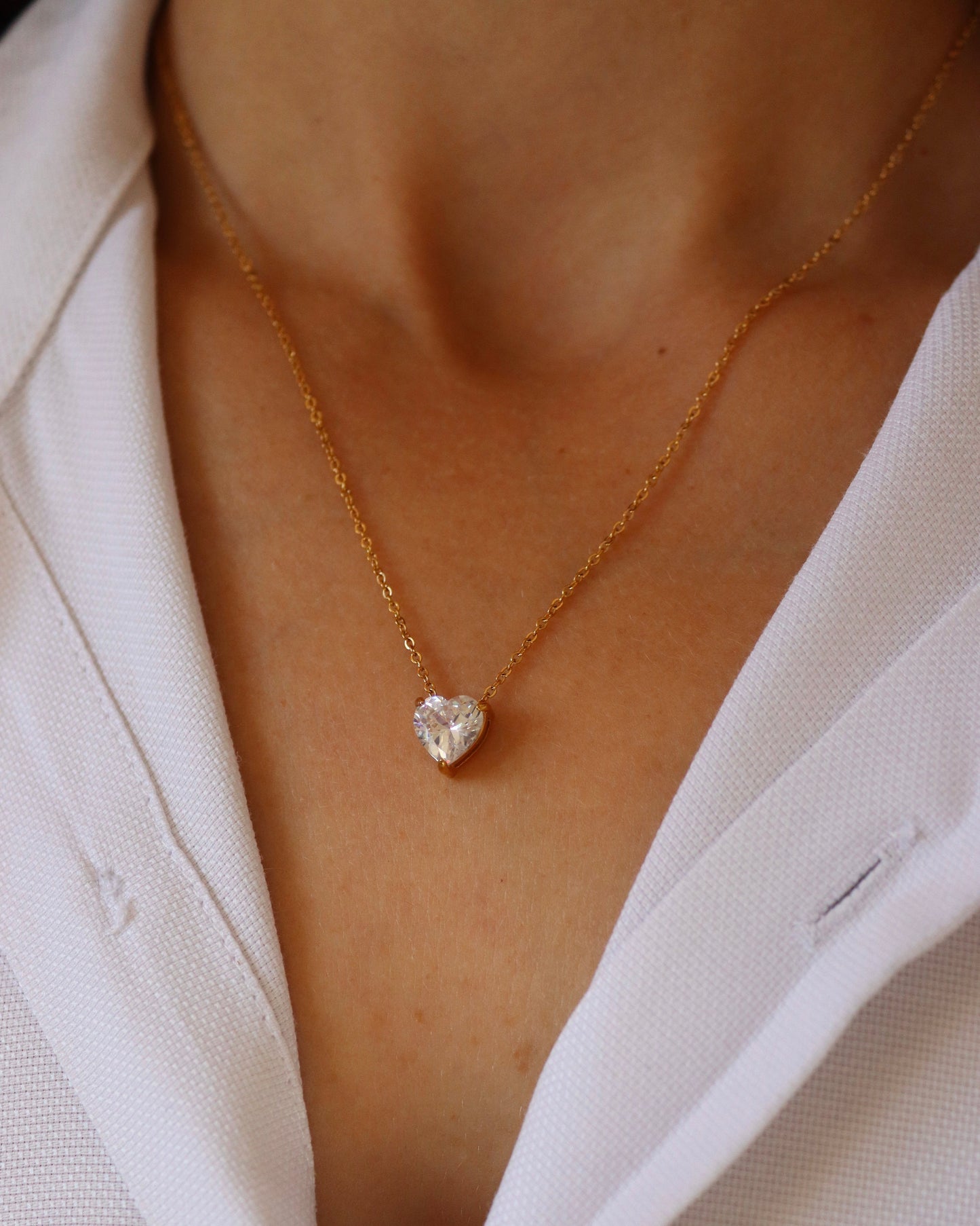 Love - collier zirconium cœur porté 2