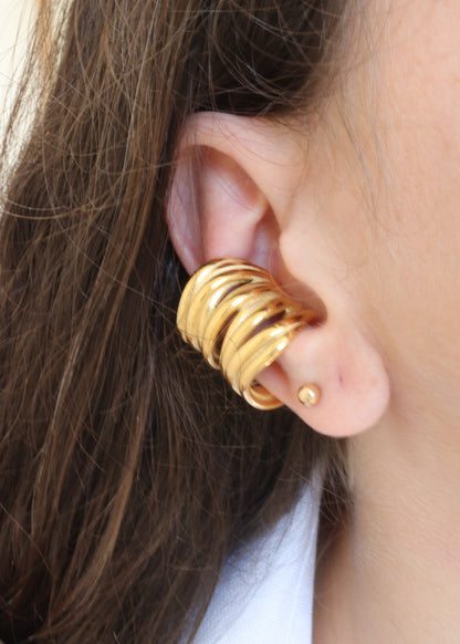 Passion earcuff porté doré