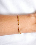 Silence - bracelet pavé doré porté 