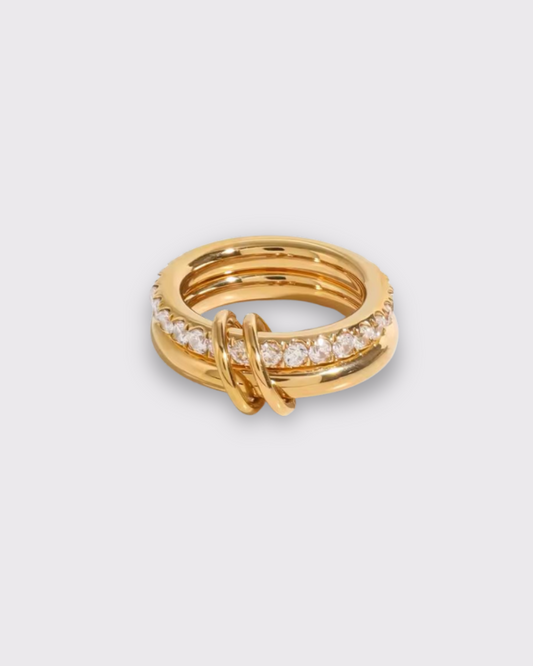 photo de la bague Dignité, bague double avec un anneau simple et un sertie de zirconium.