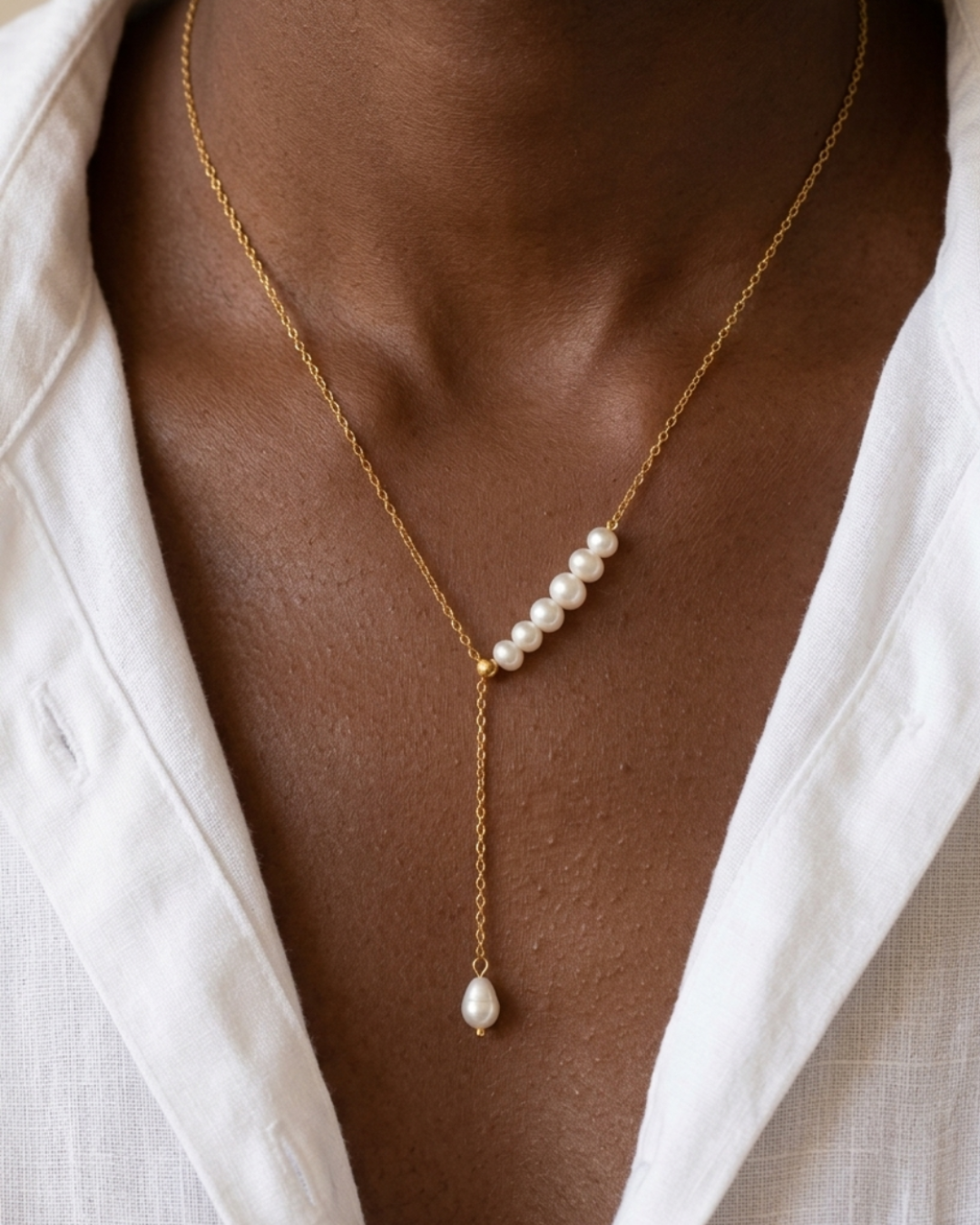 bliss - collier Y porté peau foncé
