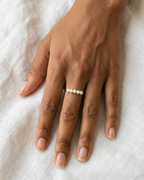 distinction - bague 5 perles d'eau douce porté peau mate