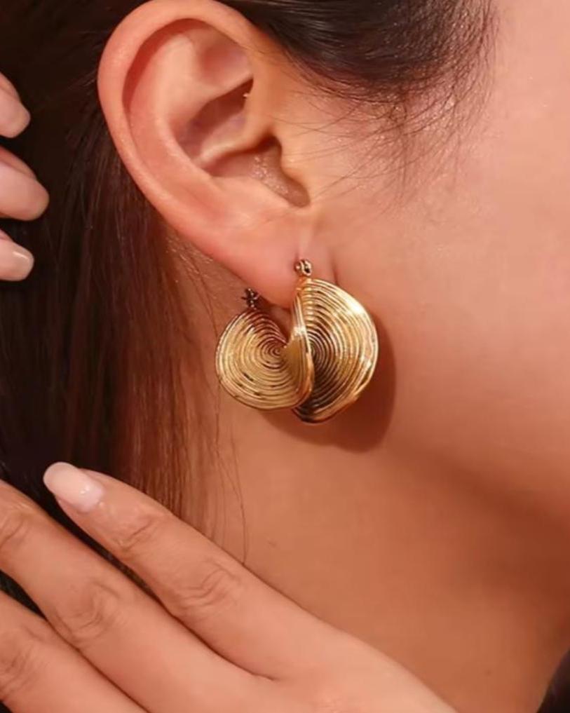 photo boucles d'oreilles ethnique porté