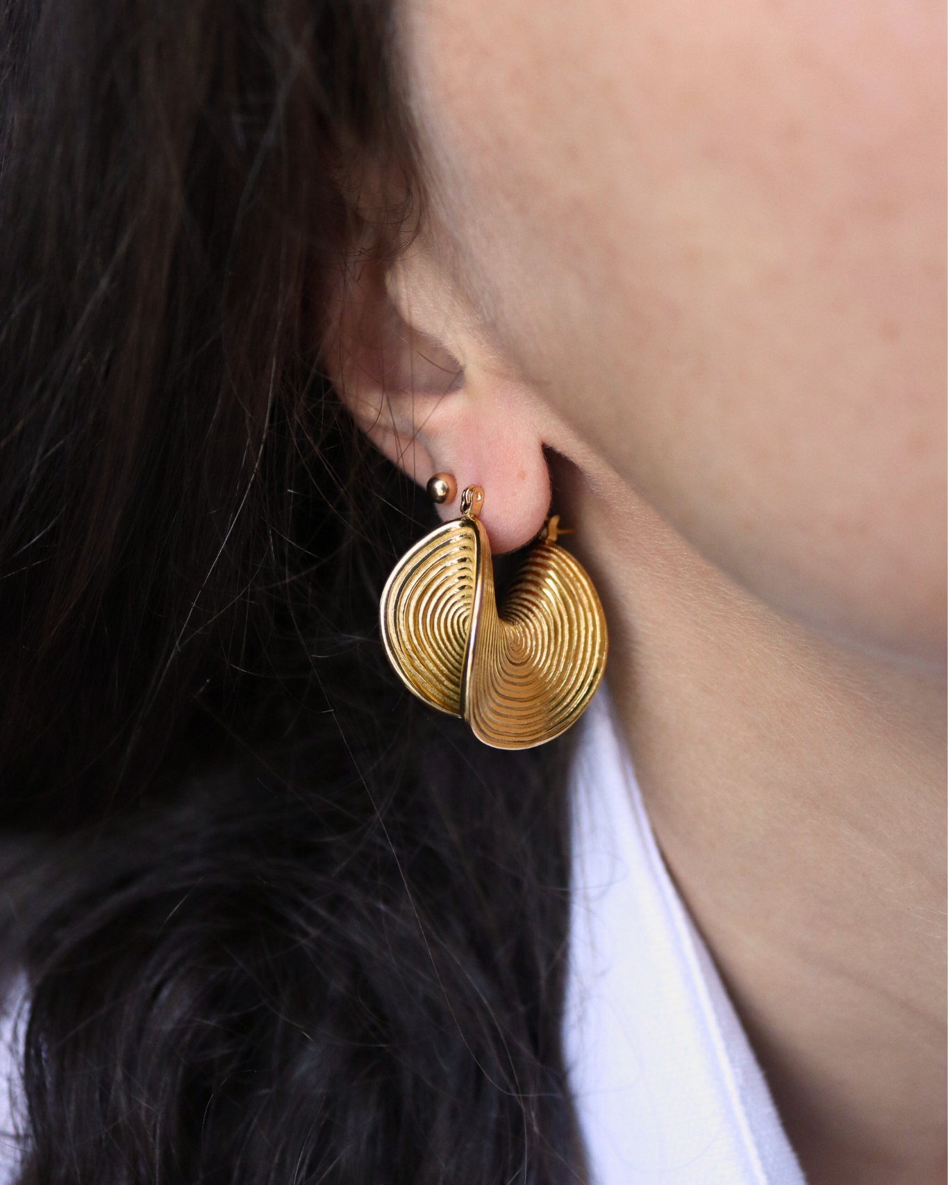 photo boucles d'oreilles ethnique porté