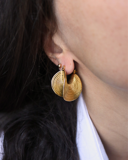 photo boucles d'oreilles ethnique porté