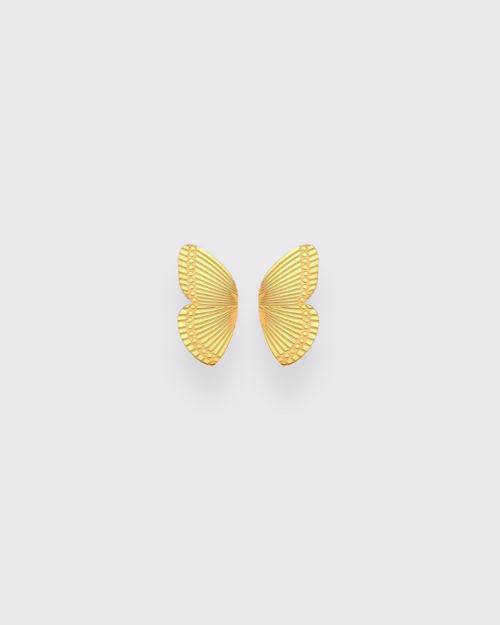 Photo des boucles d'oreilles papillons en acier inoxydable doré à l'or 750/1000ème (18 carats) sur fond gris clair
