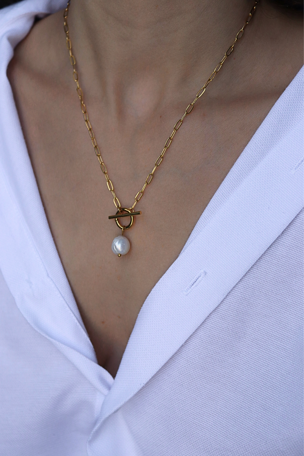 photo collier perle et bascule porté