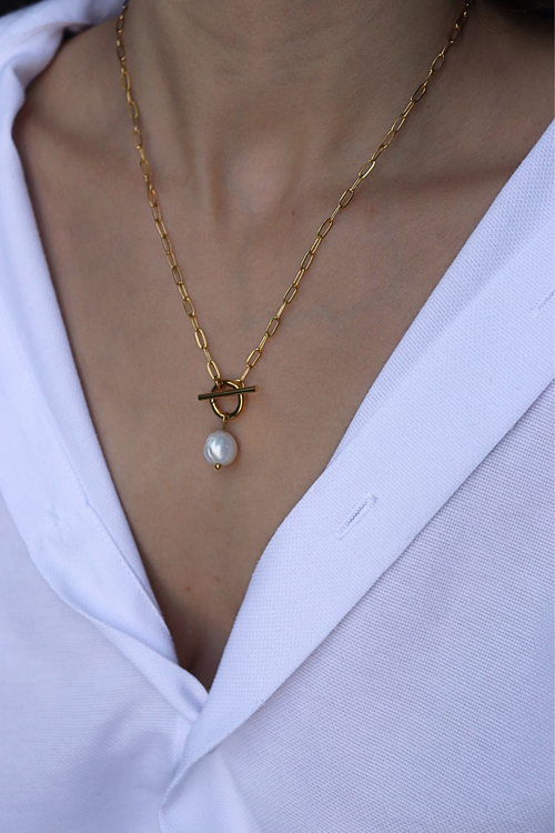 photo collier perle et bascule porté