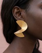 Soul - boucles d'oreilles portés peau foncé