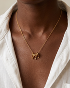 talissement - collier présentation peau foncé